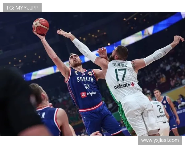 成都篮球队在世界杯积分榜上以88分稳居第一名展现强大实力